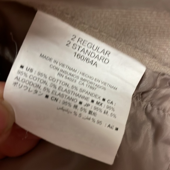 Old Navy pixie pants - Picture 4 of 5